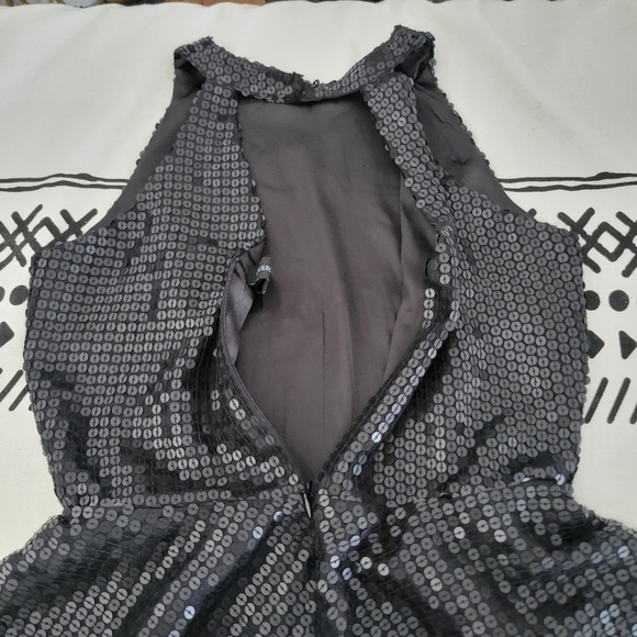 Guess by Marciano Women's Sequin Black Peplum Top Size  XS - Picture 3 of 10